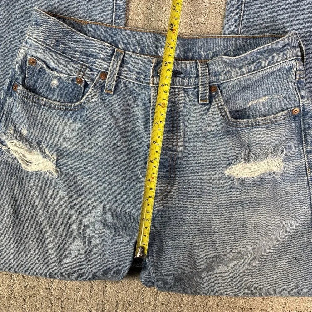 Levis 501 Jeans Mens 28x28 (tag 29x30) Light Wash Blue Straight Stretch Denim